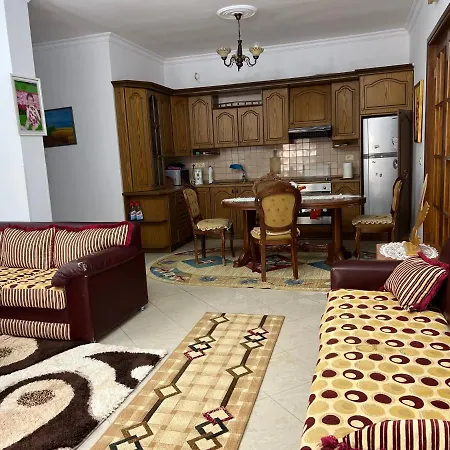 Entire Castle View Apartment Berat